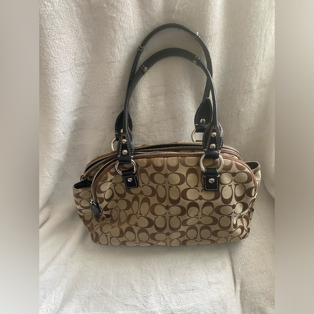 COACH Signature Canvas Carryall MultiPocket Handbag Beige w/ Black Leather Trim